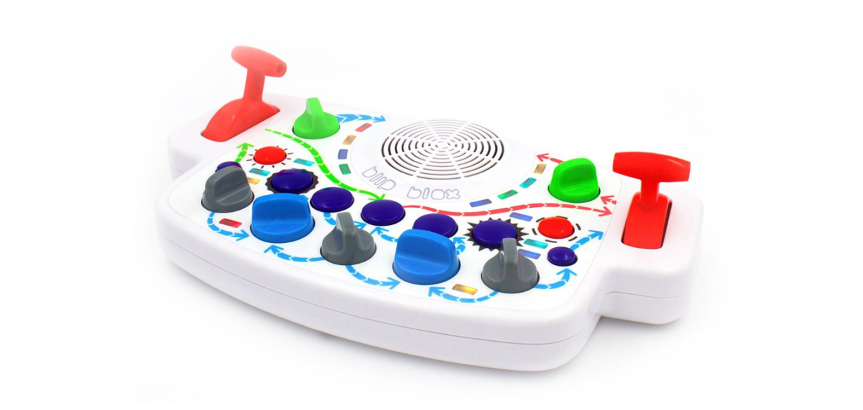Playtime Engineering present a new toy like synthesizer, Blipblox