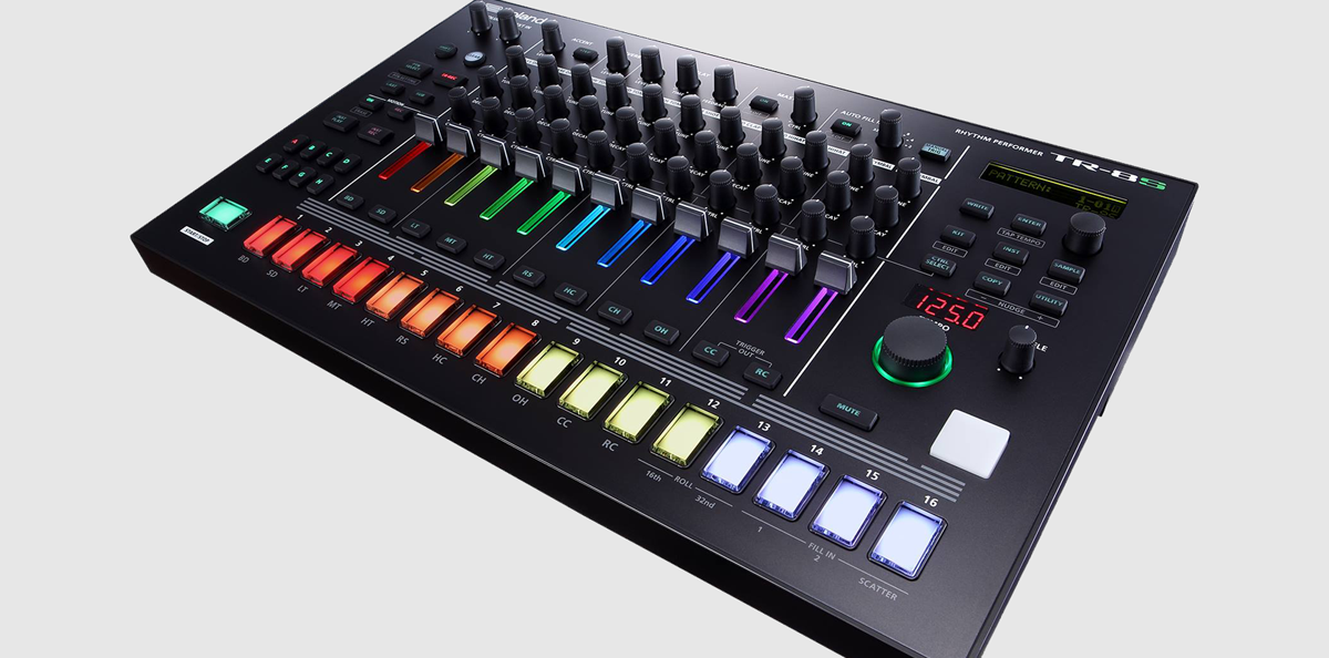 Roland presents TR-8S