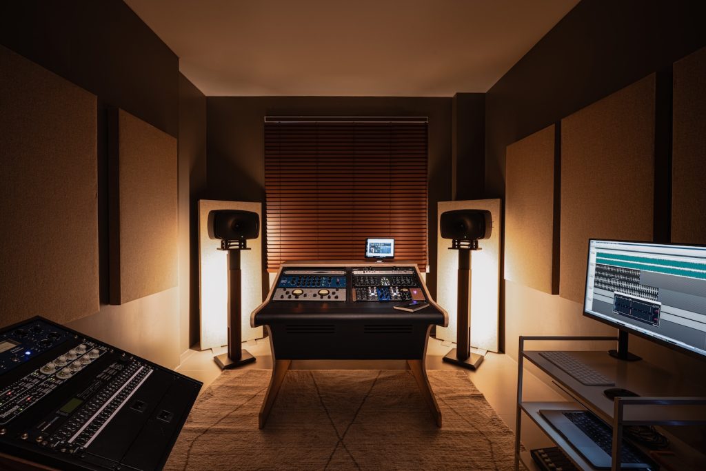 Memento Mastering